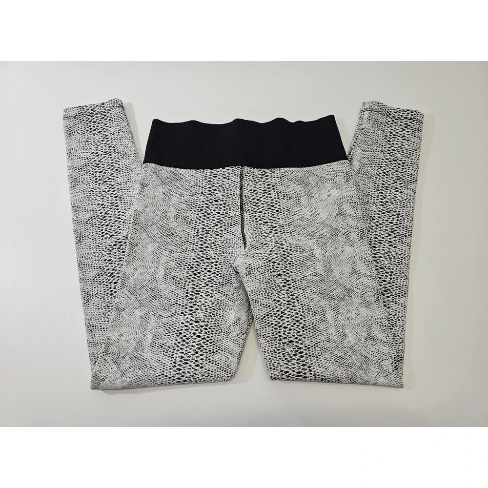 Blue Life Womens XS Fit Snake Skin‎ Ankle-Length Skinny Leg Leggings Yoga EUC